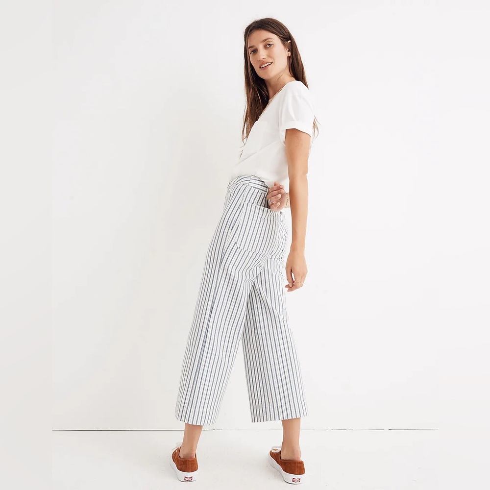 Madewell Emmett Wide-Leg Crop Pants in Stripe: Button-Front Edition - Picture 3 of 5